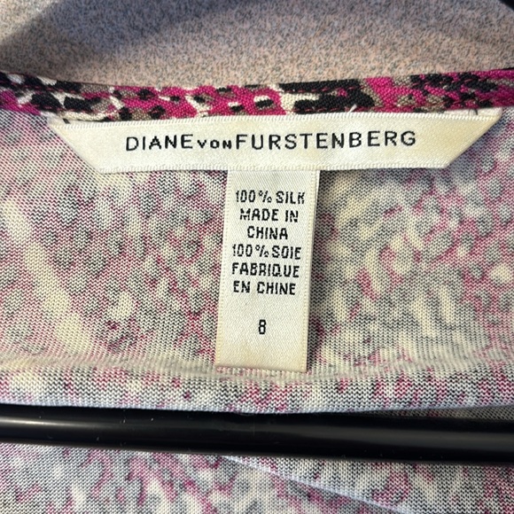 Classic DVF Wrap Dress - Picture 3 of 5